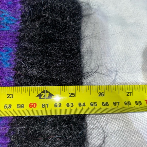 ICELANDIC DESIGN Vintage Mohair Long Sleeve Sweater Wool Hand Knit Size S - Picture 6 of 7